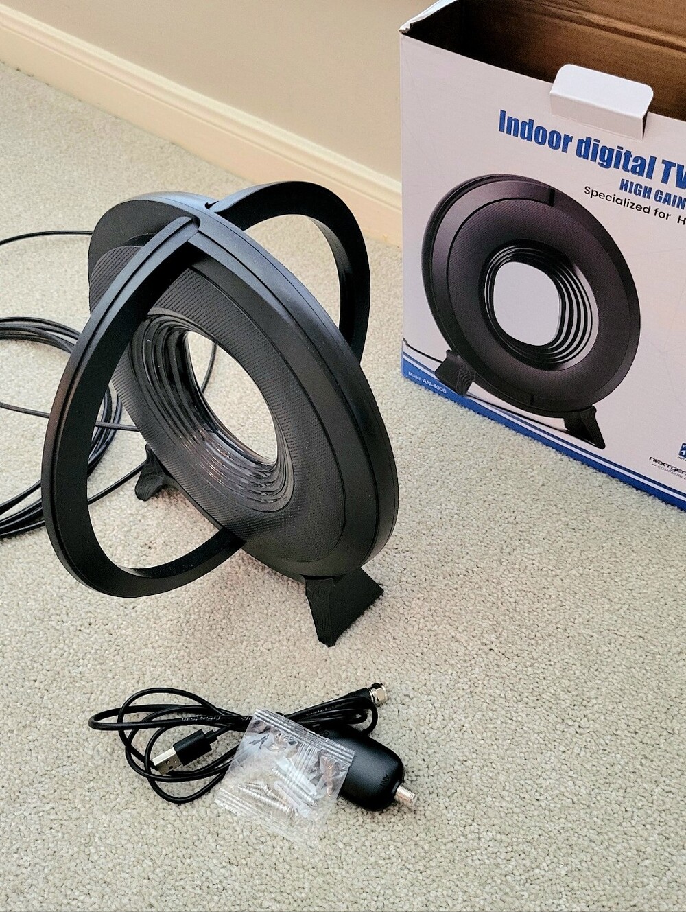 Full HD Indoor TV Antenna 360° with Amplifier Signal Booster - Picture 4 of 9